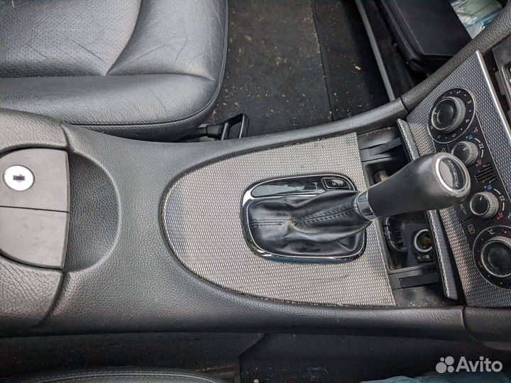Молдинг лобового стекла Mercedes-Benz CLK-Класс