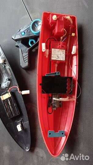 Лодка на пульте управления