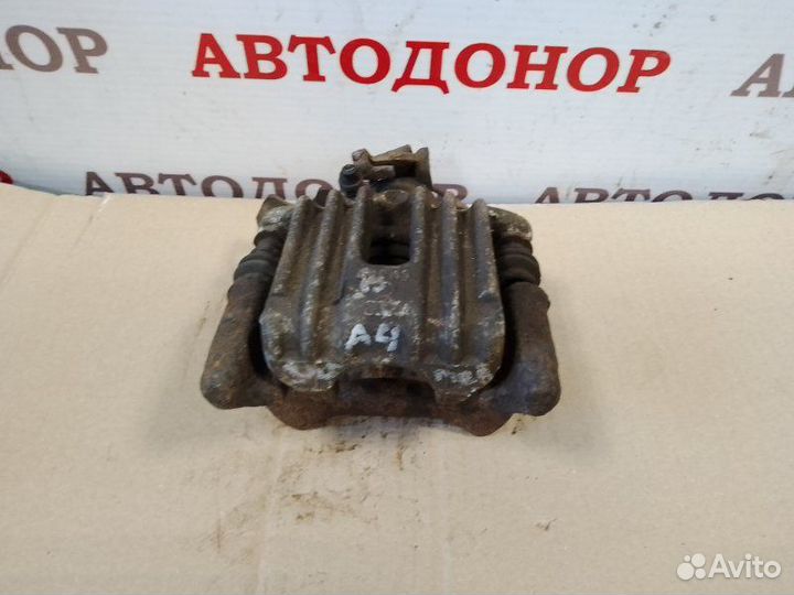 Суппорт тормозной задний правый Audi A4 B5 1.8