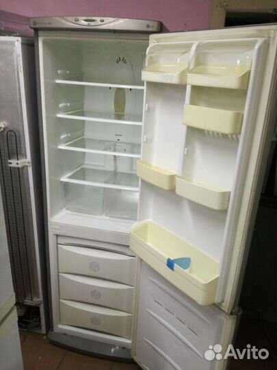 Холодильник LG