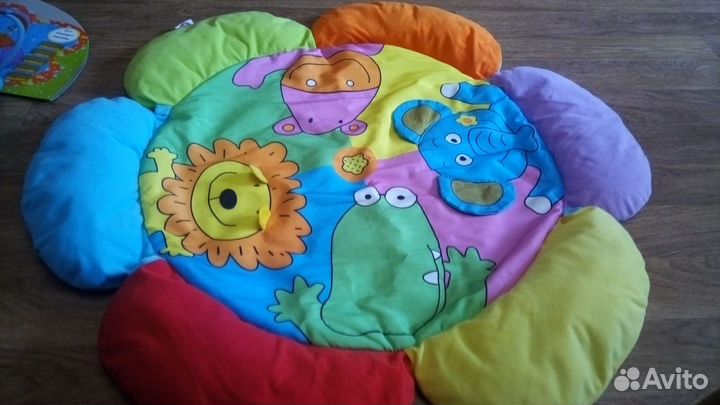 Коврик детский развивающий с дугами 0+