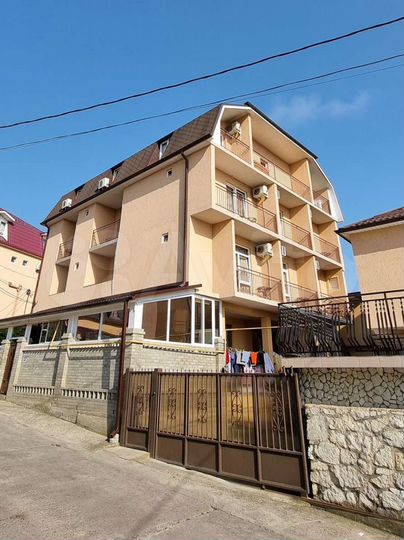 Комната 15 м² в > 9-к., 2/3 эт.