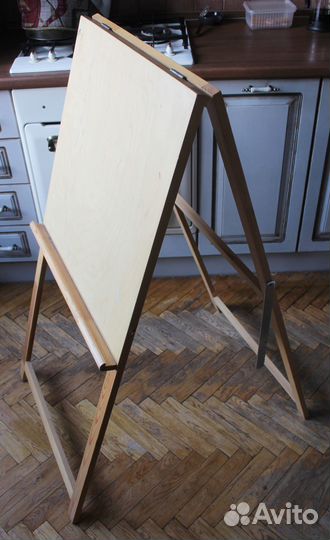 Продам мольберт бабочка