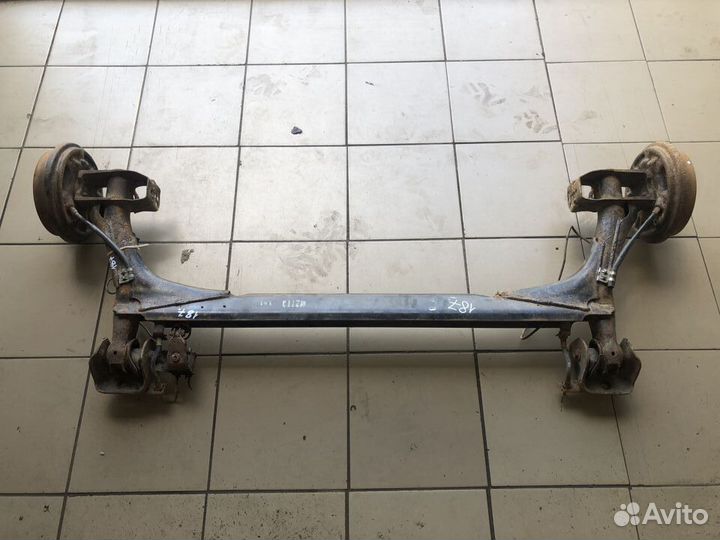 Задняя балка Volkswagen Vento