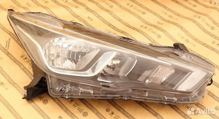 Фара правая nissan micra 5 V K14 16+ обычная + LED