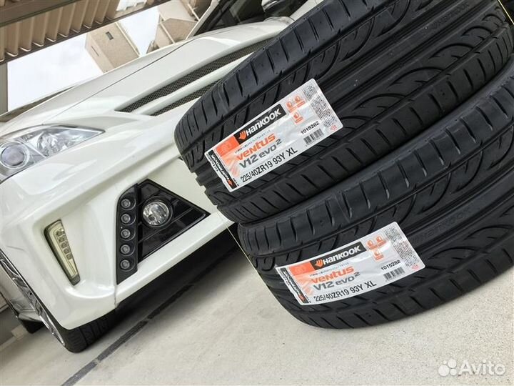 Hankook Ventus V12 Evo2 K120 235/35 R19