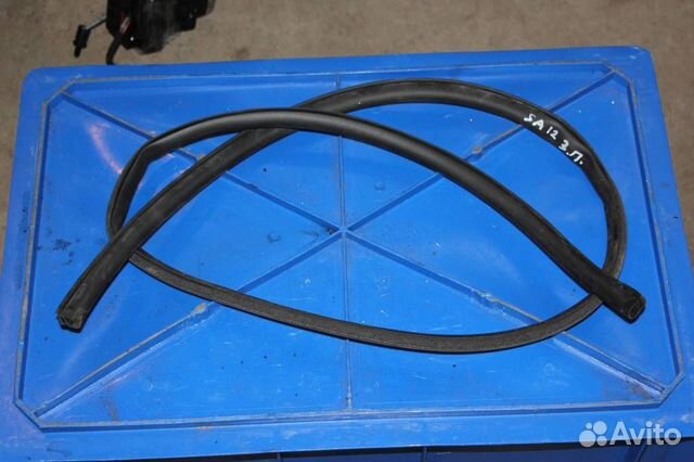 Уплотнитель двери задней правой наружный Audi A5