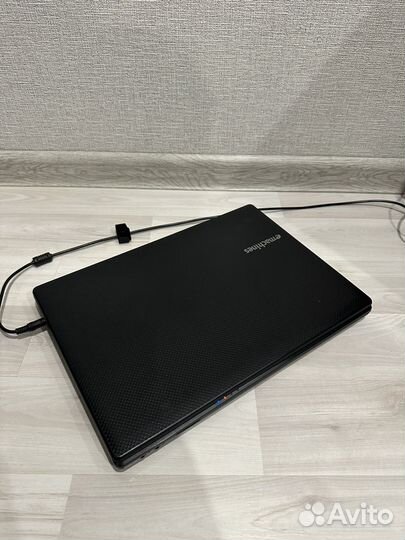 Мощный Современный Ноутбук