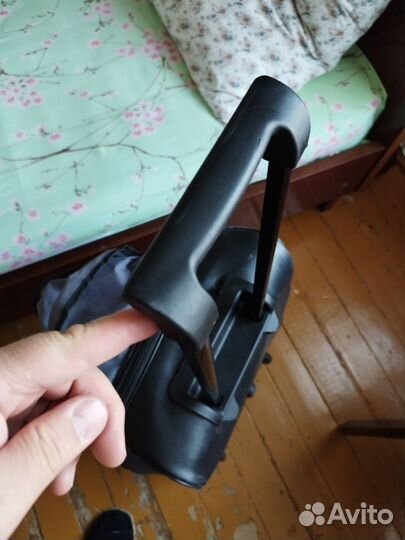 Сумка на колесах