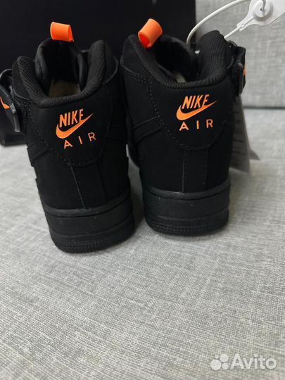 Кроссовки зимние Nike Air Force 1 Mid