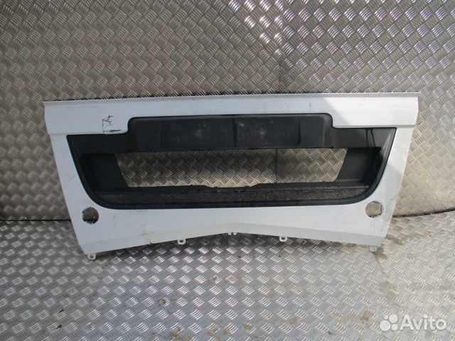 Решетка радиатора Mercedes-Benz A9608856401