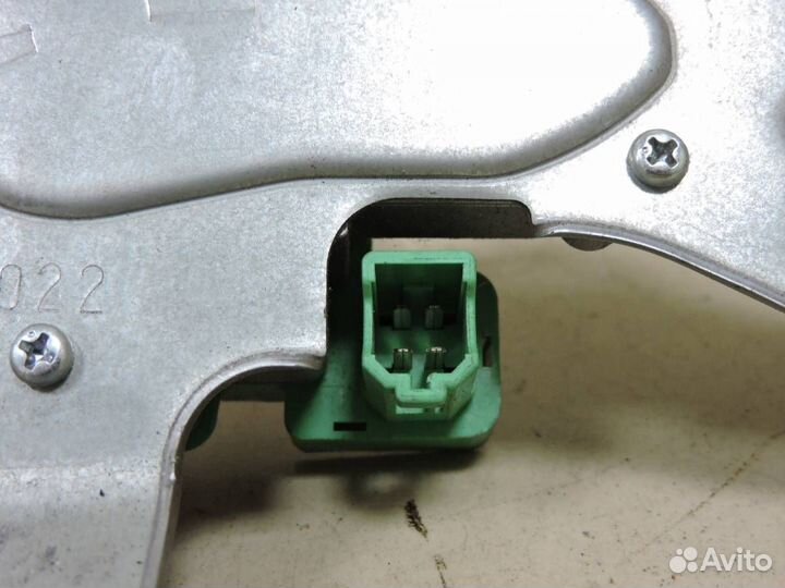 Моторчик стеклоочистителя задний Subaru Forester S