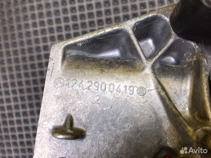 Педальный узел Mercedes-Benz S124 M102.963 1992