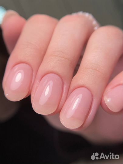 Маникюр и педикюр в студии на Родниках