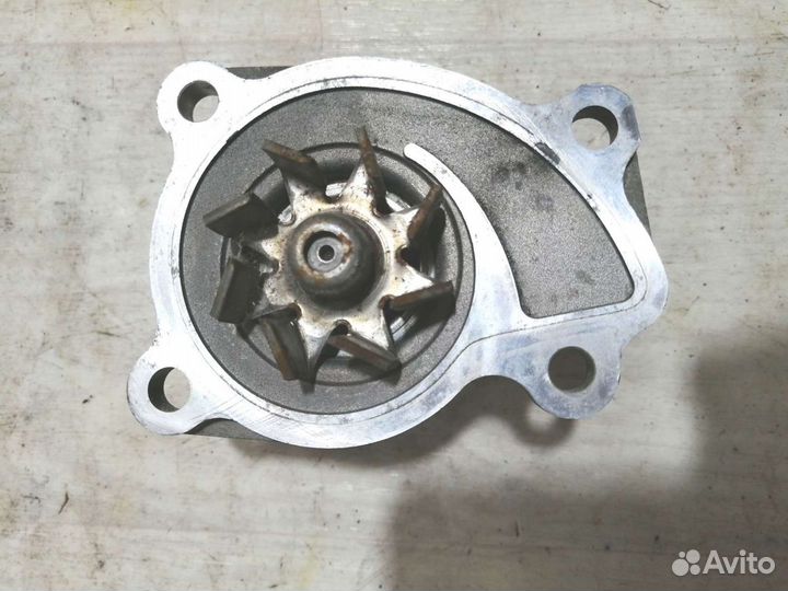 Помпа Nissan Note E12 HR12DDR