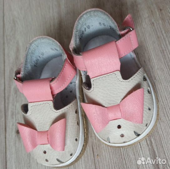 Сандалии для девочки