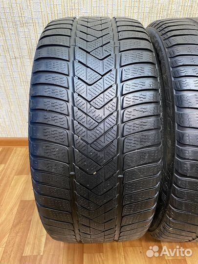 Pirelli Winter Sottozero 3 275/35 R19