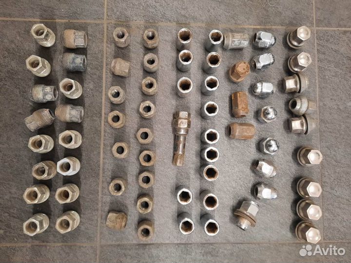 Колесные болты и гайки