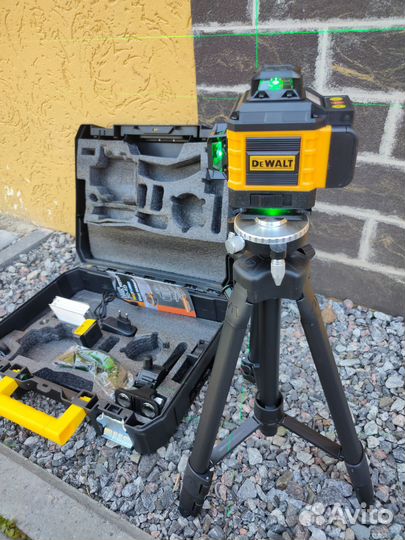 Лазерный уровень со штативом dewalt