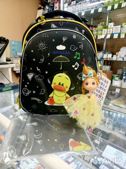 Рюкзак школьный для девочки новый