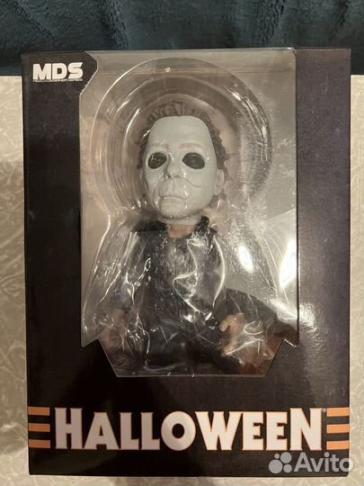 Mezco halloween michael myers