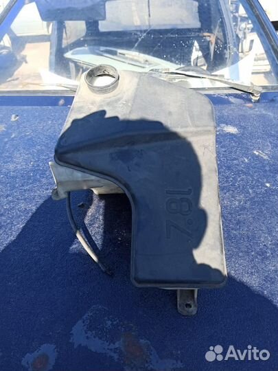 Бочек омывателя BMW x5 e53 4.4i