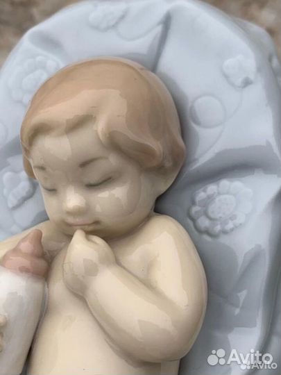 Фарфоровая статуэтка Nao By Lladro