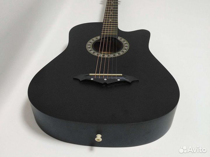 Гитара новая