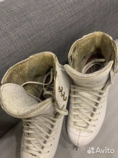 Фигурные коньки Jackson freestyle