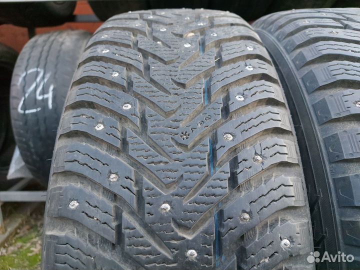 Nokian Tyres Hakkapeliitta 8 SUV 215/65 R17 103T