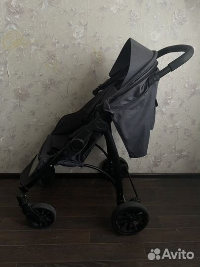 Коляска детская прогулочная
