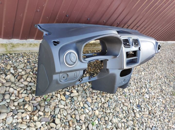 Renault Logan 2 Парприз Торпедо