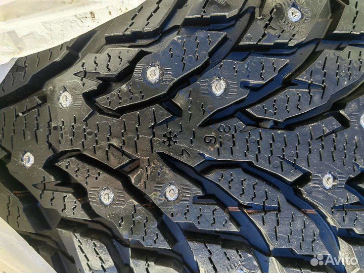 Nokian Tyres Hakkapeliitta 9 SUV 235/65 R17 108T