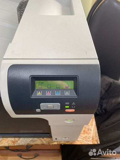 Принтер HP Color LaserJet CP5225