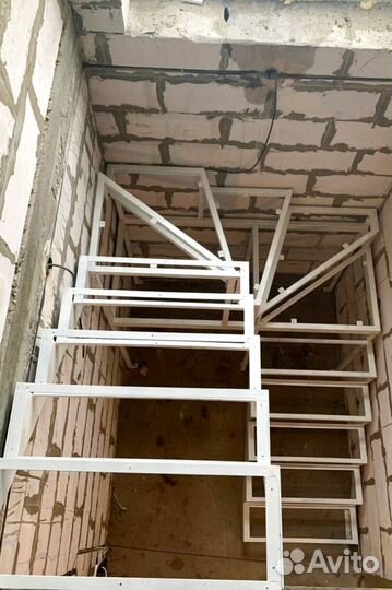 Лестница для загородного дома