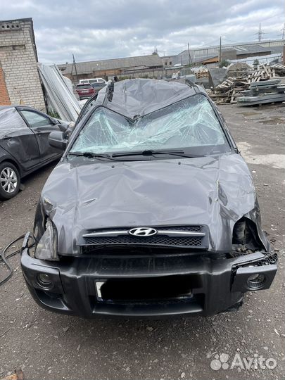 Автомобиль Hyundai Tucson 2.0 G4GC 4WD в разбор