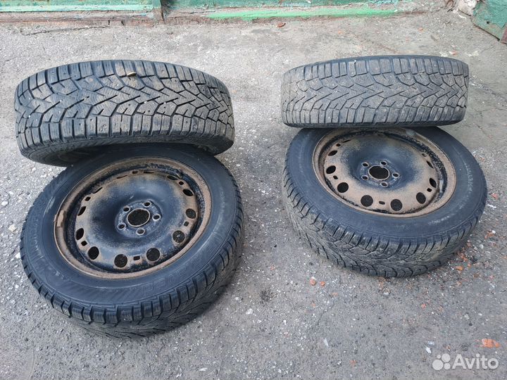 R16 Gislaved NordFrost 100 185/60, PCD 5x100 DIA 57.1