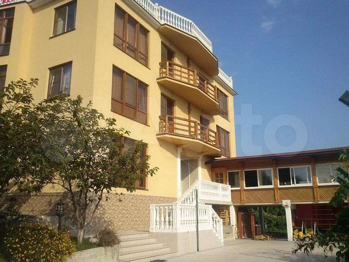 3-к. квартира, 82 м², 2/3 эт.