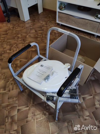 Кресло туалет для инвалидов новое