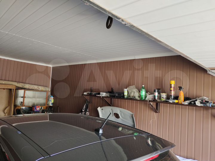 Гараж, > 30 м²