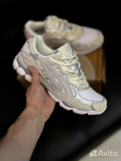 Кроссовки Asics