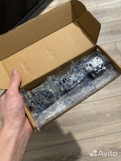 Розетки со стеклянной панелью