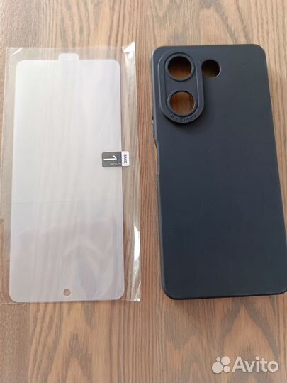 Чехол и защитную пленку на смартфон