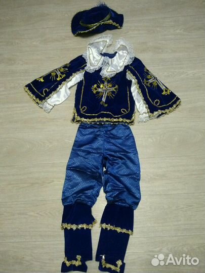 Костюм мушкетера короля