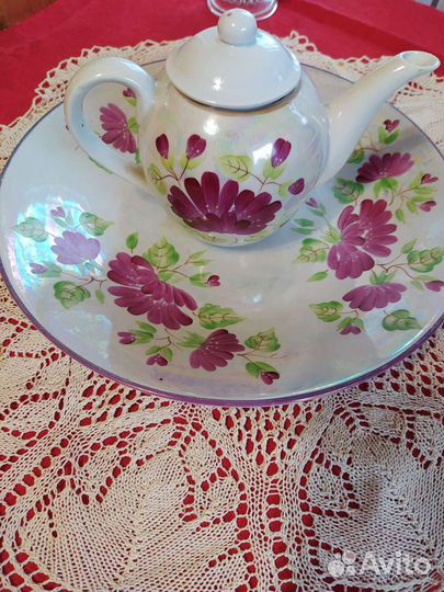 Чайники разные