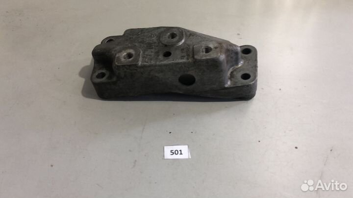 Кронштейн АКПП VW Passat B6 1K0199117