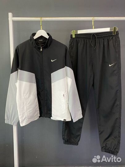 Спортивный костюм nike