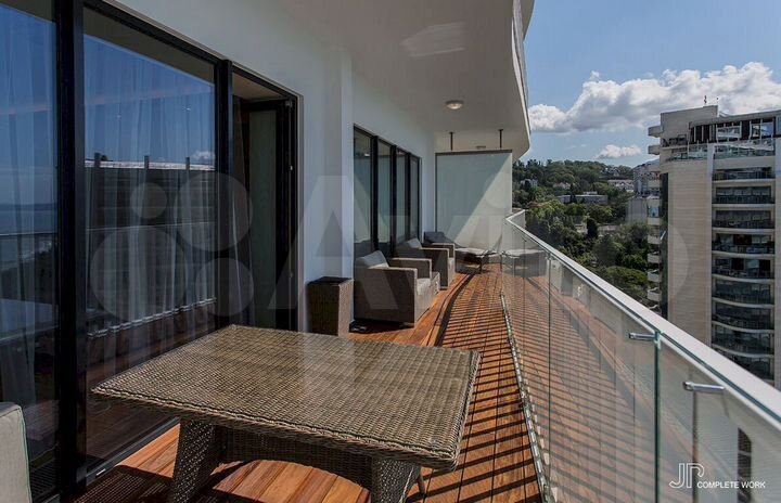 2-к. апартаменты, 93 м², 17/24 эт.