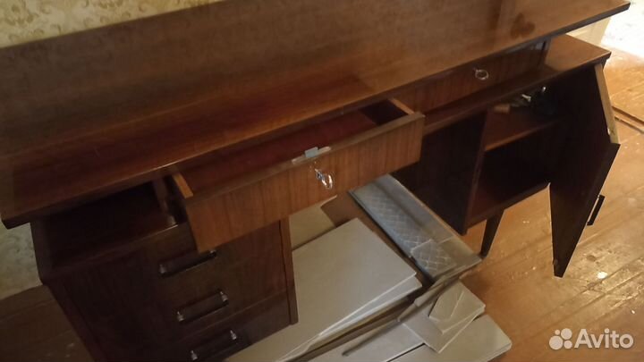 Письменный стол двух тумбовый бу
