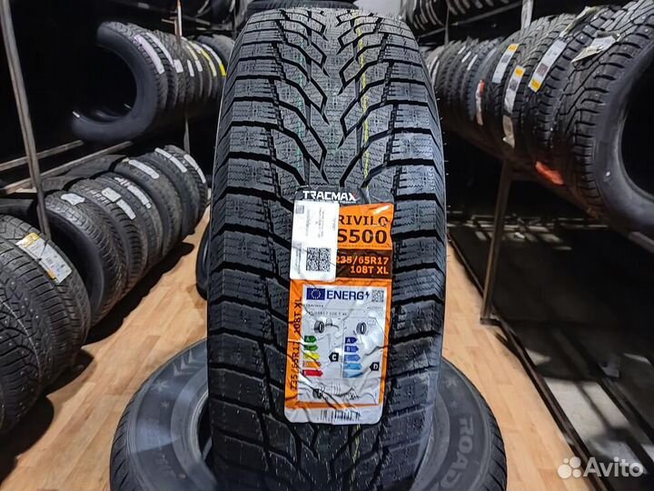 Tracmax X-Privilo S500 235/65 R17 108T